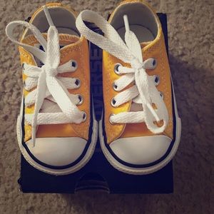Girls yellow converse size 3